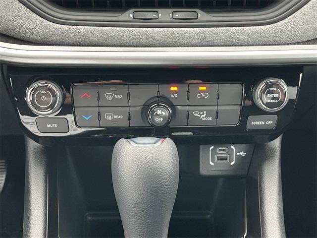 new 2025 Jeep Compass car, priced at $27,490