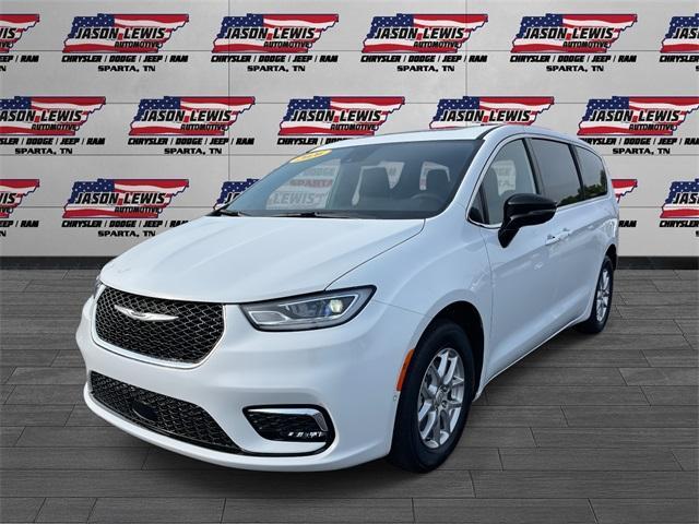 new 2026 Chrysler Pacifica car, priced at $45,682