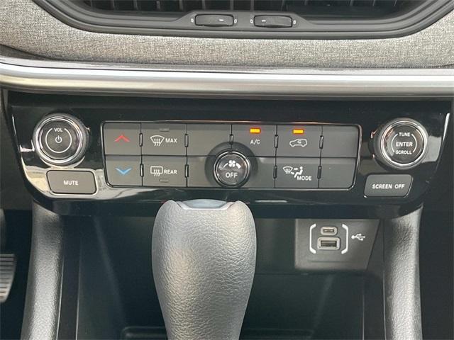 new 2025 Jeep Compass car, priced at $25,495