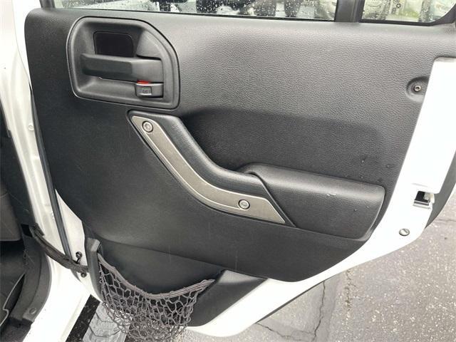used 2015 Jeep Wrangler Unlimited car, priced at $18,054