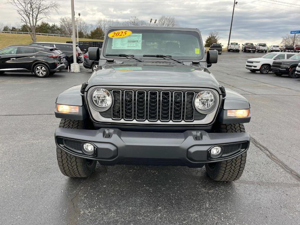 new 2025 Jeep Gladiator car