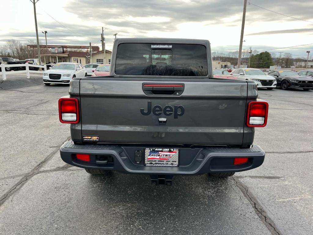 new 2025 Jeep Gladiator car