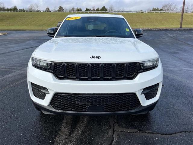 new 2025 Jeep Grand Cherokee car