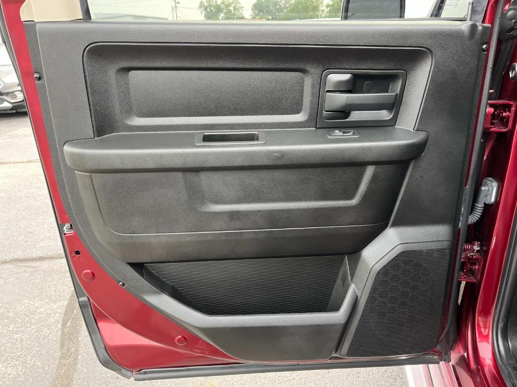 used 2019 Ram 1500 Classic car, priced at $26,559