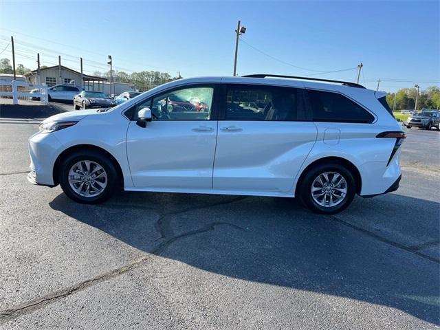 used 2023 Toyota Sienna car, priced at $42,670