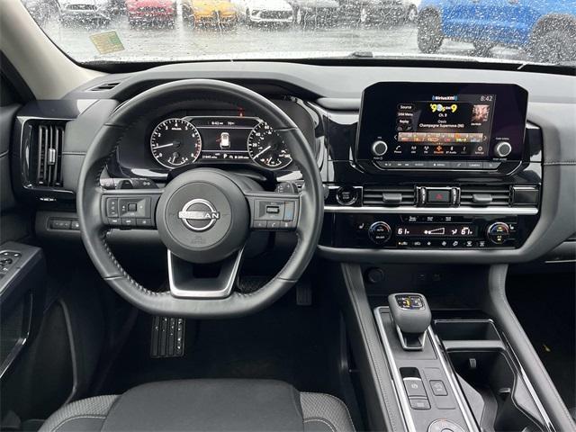 used 2025 Nissan Pathfinder car, priced at $34,048