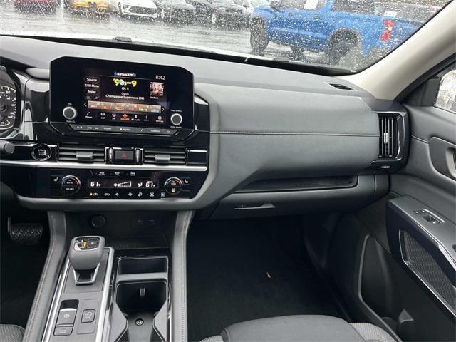 used 2025 Nissan Pathfinder car, priced at $34,048