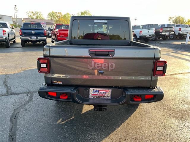 new 2025 Jeep Gladiator car, priced at $49,305