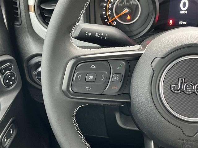 new 2025 Jeep Gladiator car, priced at $43,800