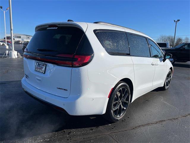 new 2024 Chrysler Pacifica car, priced at $47,134