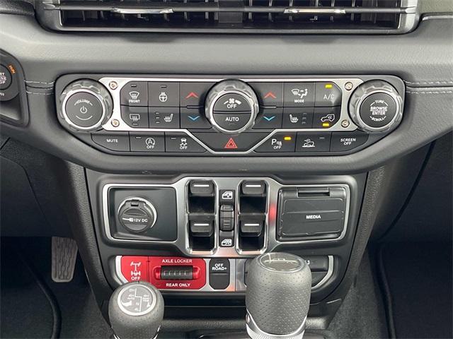 new 2025 Jeep Gladiator car, priced at $55,402