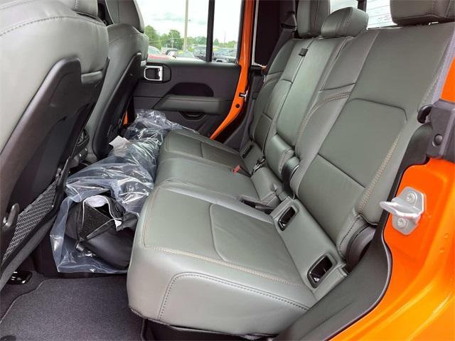 new 2025 Jeep Gladiator car, priced at $55,402