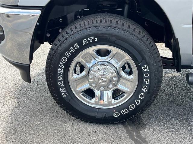 new 2025 Ram 3500 car, priced at $62,710