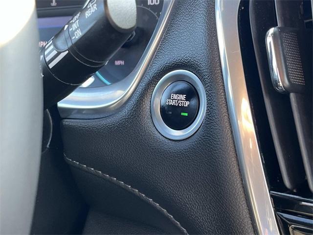 used 2022 Chevrolet Traverse car, priced at $23,699