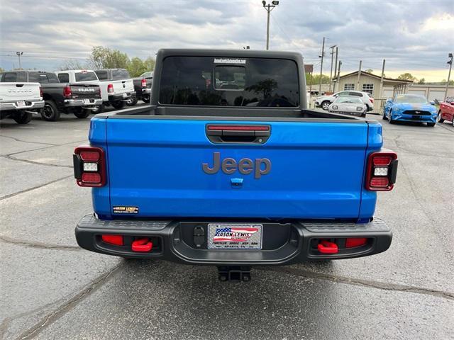 new 2025 Jeep Gladiator car, priced at $51,695