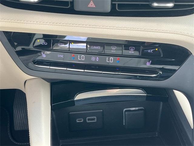 used 2023 Buick Envision car, priced at $26,331