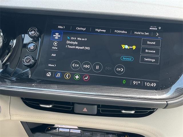 used 2023 Buick Envision car, priced at $26,331
