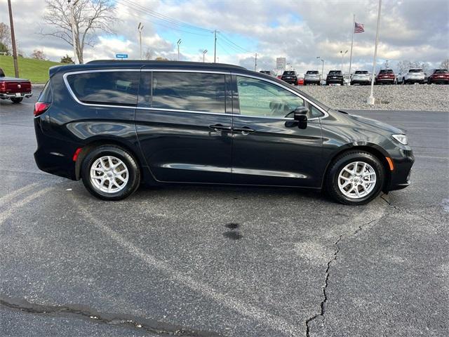 used 2022 Chrysler Pacifica car, priced at $24,001