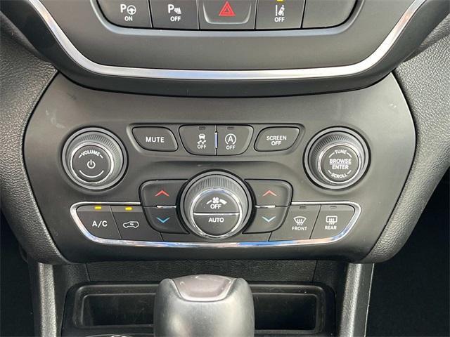 used 2023 Jeep Cherokee car, priced at $23,855