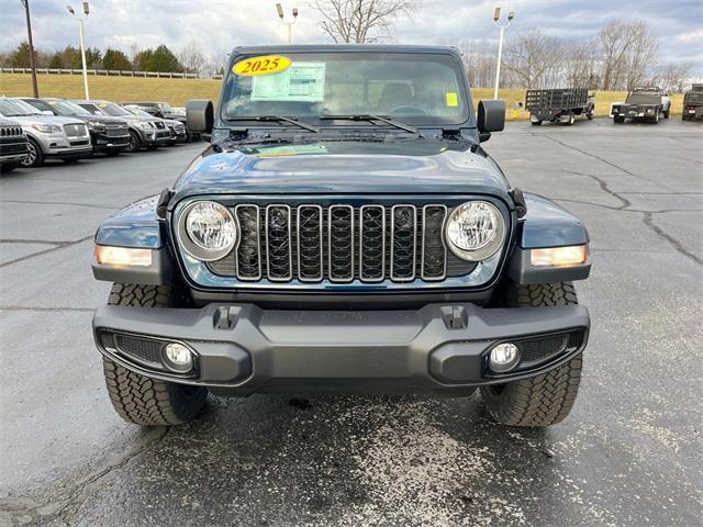 new 2025 Jeep Gladiator car