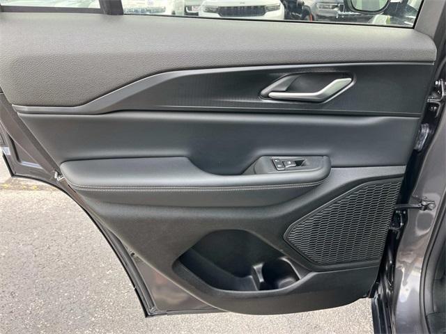 used 2023 Jeep Grand Cherokee car, priced at $28,351