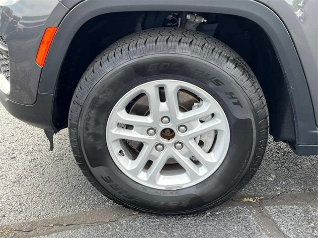 used 2023 Jeep Grand Cherokee car, priced at $28,351