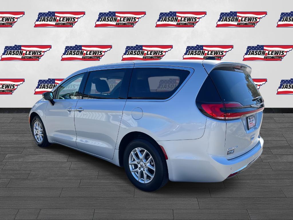 used 2024 Chrysler Pacifica car, priced at $32,299