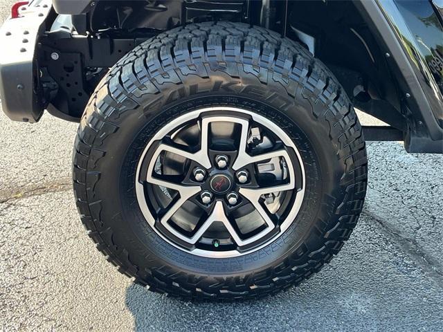 used 2024 Jeep Gladiator car, priced at $50,439