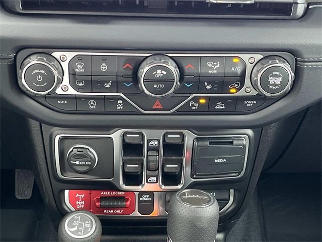 new 2025 Jeep Gladiator car, priced at $52,445