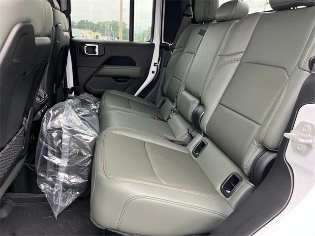 new 2025 Jeep Gladiator car, priced at $52,445