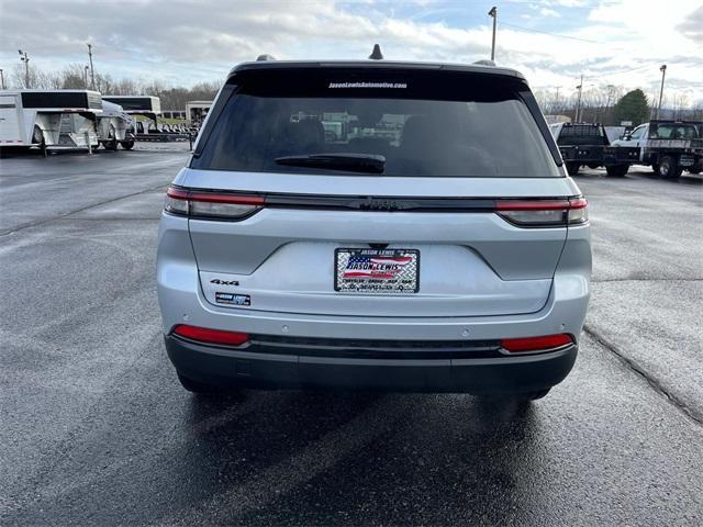 new 2025 Jeep Grand Cherokee car