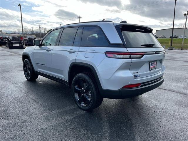 new 2025 Jeep Grand Cherokee car