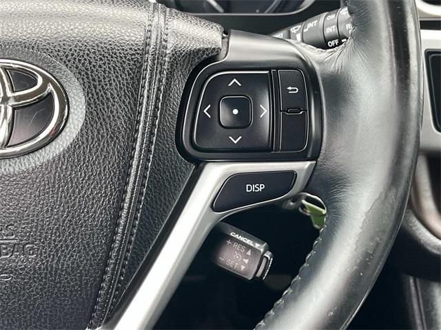 used 2014 Toyota Highlander car, priced at $10,695