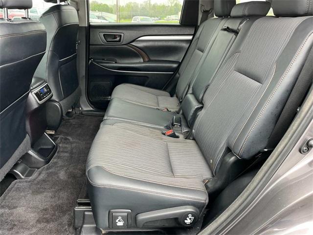 used 2014 Toyota Highlander car, priced at $10,695