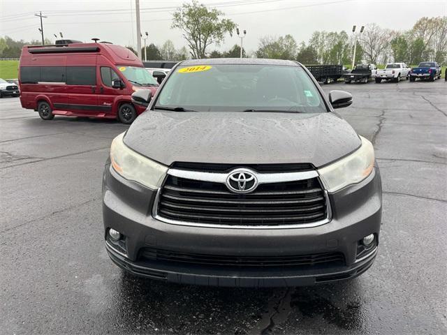used 2014 Toyota Highlander car, priced at $10,695