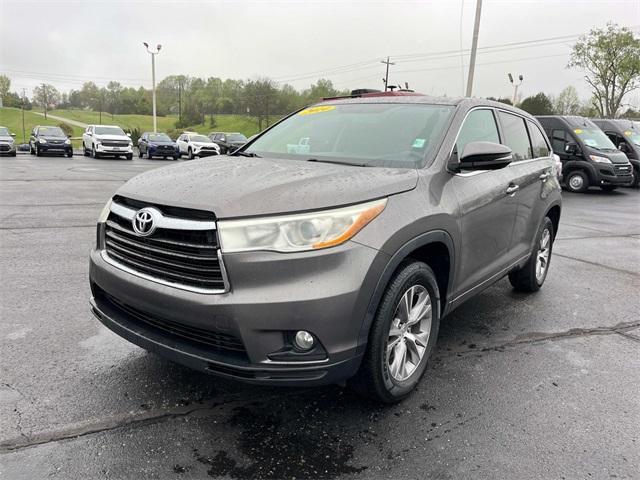 used 2014 Toyota Highlander car, priced at $10,695