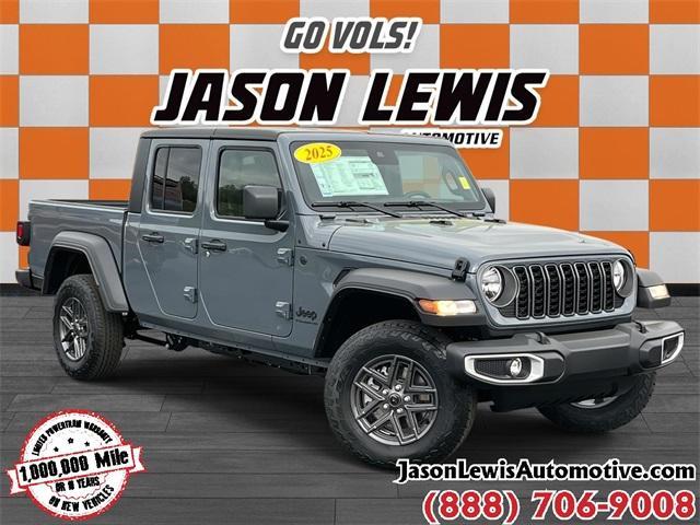 new 2025 Jeep Gladiator car, priced at $39,800