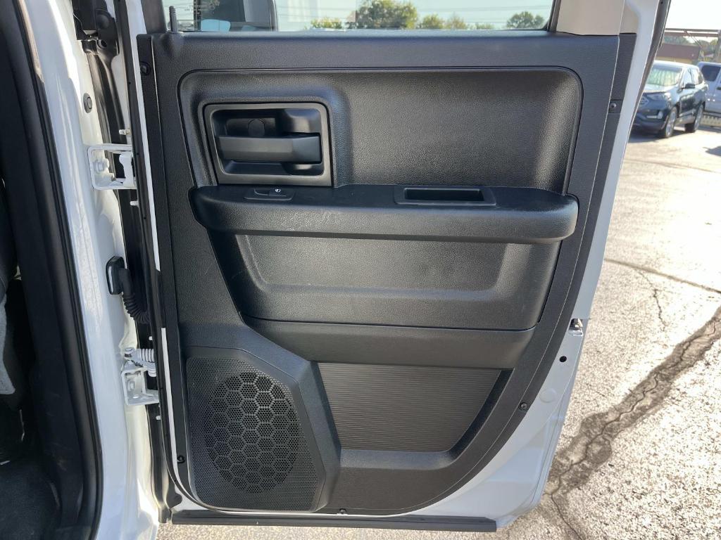 used 2019 Ram 1500 Classic car, priced at $22,518