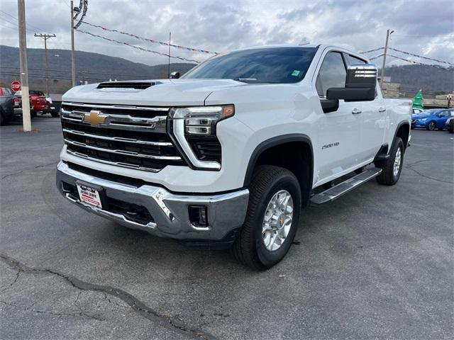 used 2024 Chevrolet Silverado 2500 car, priced at $65,402