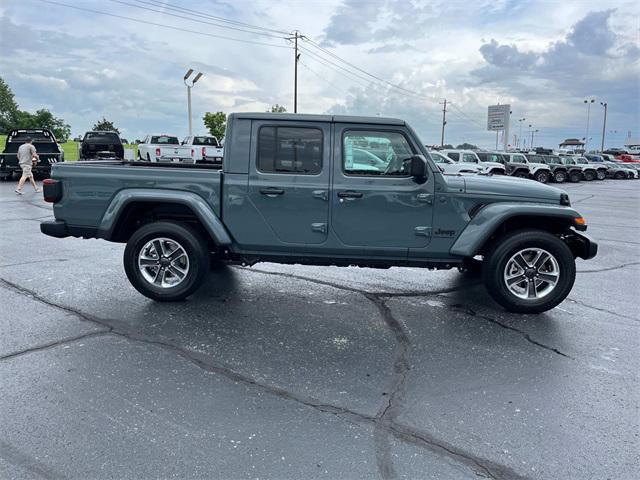 new 2024 Jeep Gladiator car, priced at $50,356