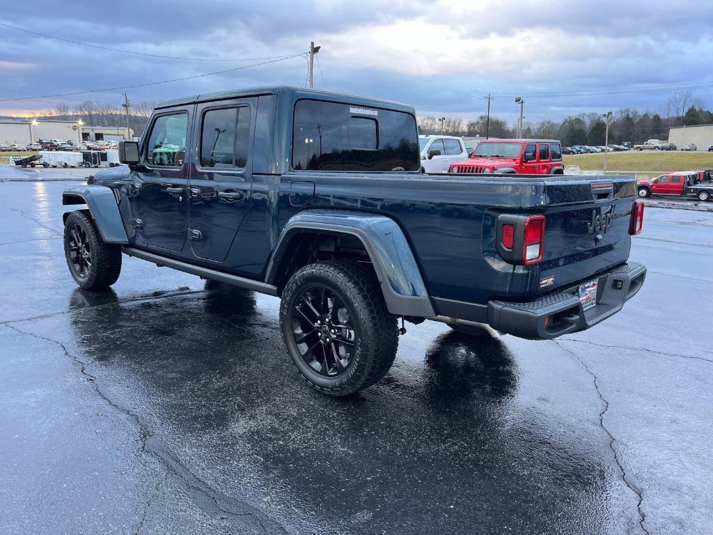 new 2025 Jeep Gladiator car