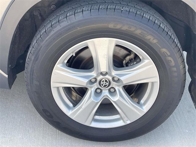 used 2023 Toyota Highlander car, priced at $35,646