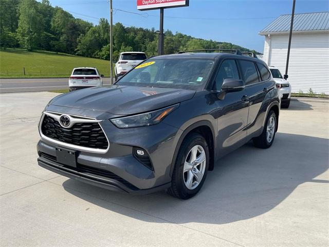 used 2023 Toyota Highlander car, priced at $35,646