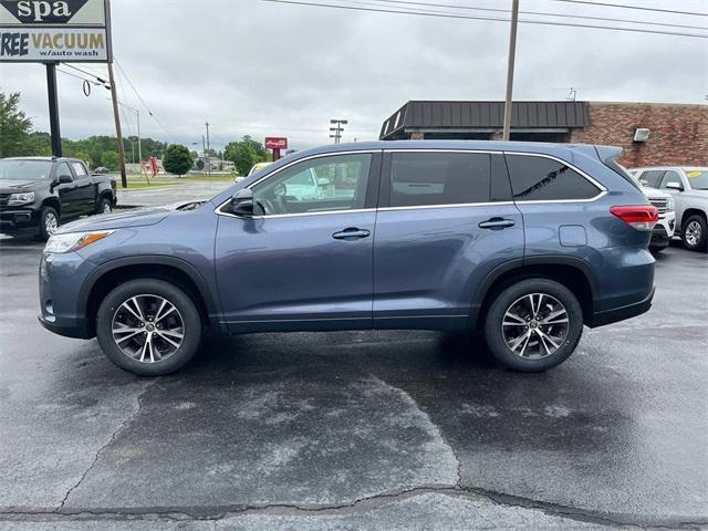 used 2018 Toyota Highlander car, priced at $16,632