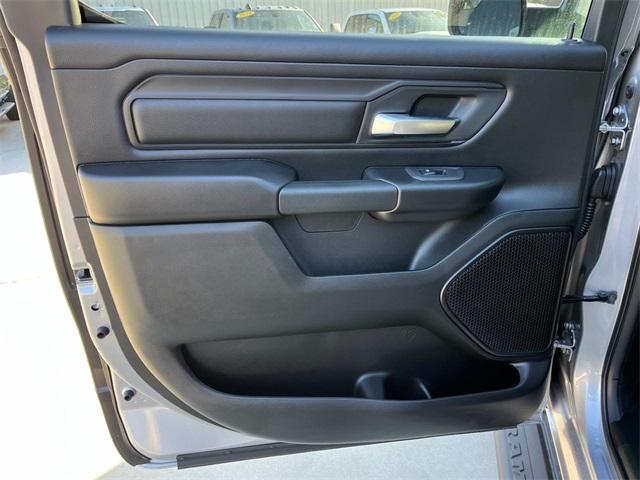 new 2025 Ram 1500 car, priced at $42,584