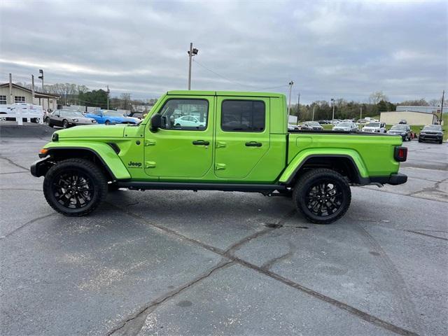 new 2025 Jeep Gladiator car, priced at $44,830