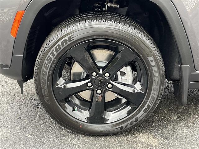 new 2025 Jeep Grand Cherokee L car, priced at $40,800