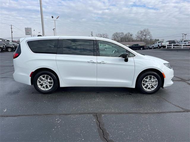 new 2025 Chrysler Voyager car