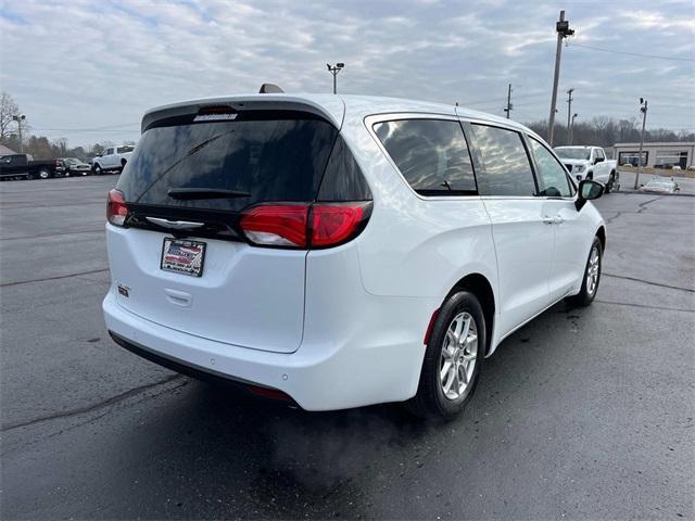 new 2025 Chrysler Voyager car