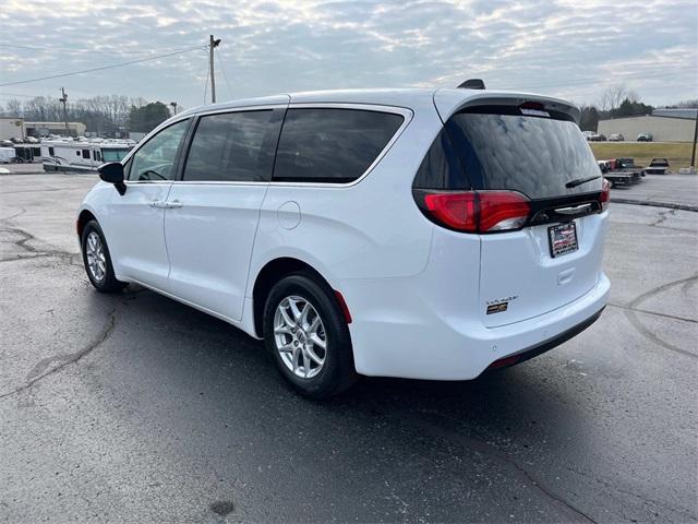 new 2025 Chrysler Voyager car